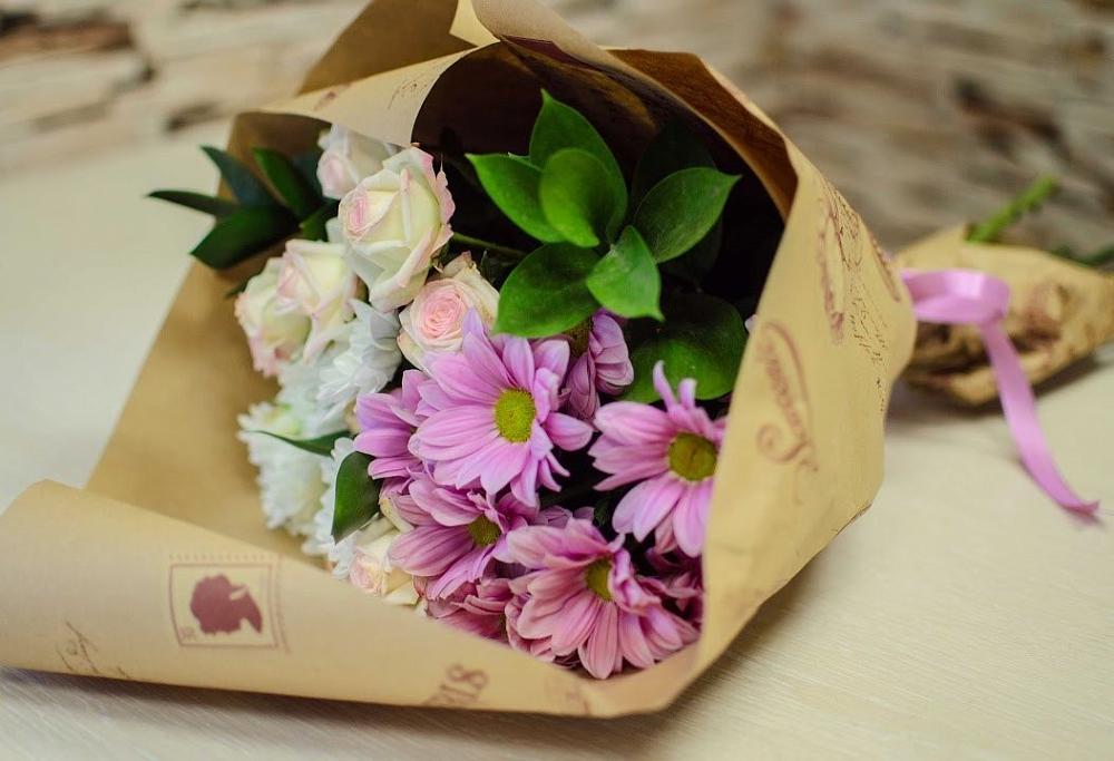 Букет цветов из: Розы и Хризантемы в Бирске