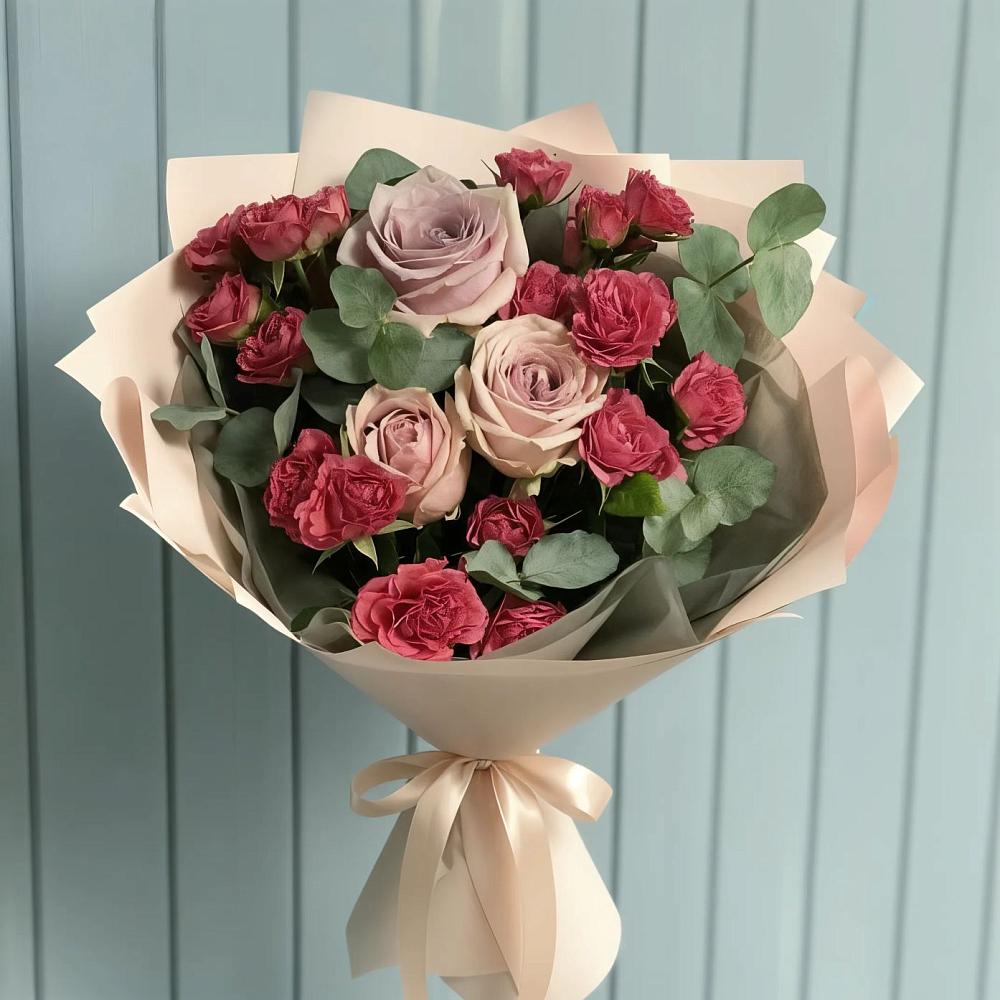Букет цветов из: Гвоздики и Розы в Бирске