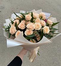 Букет Кремовые розы Латте в Бирске