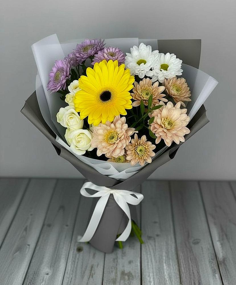 Букет цветов из: Розы, Герберы и Хризантемы в Бирске