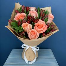 Букет цветов из:  Розы и Альстромерии в Бирске
