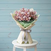 Букет цветов из:  Орхидеи и Розы #REPLACE_PRED# Бирске