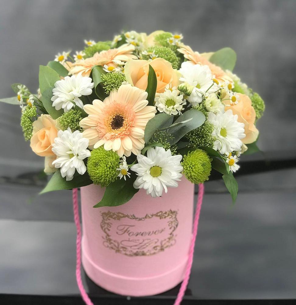 Цветочная композиция из Розы, Герберы и Хризантемы в шляпной коробке в Бирске