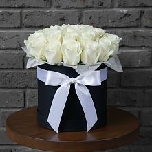 Цветочная композиция из Розы в шляпной коробке #REPLACE_PRED# Бирске